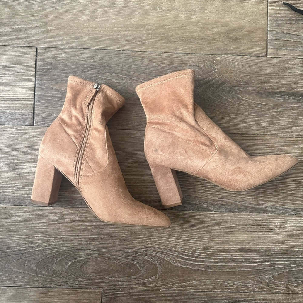 steve madden blush pink vegan suede ankle booties